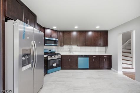 34 N Prospect Street Lopatcong NJ 08865