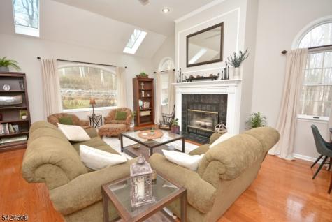 11 Devonald Drive Bethlehem NJ 08802