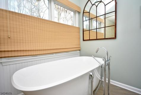 11 Devonald Drive Bethlehem NJ 08802