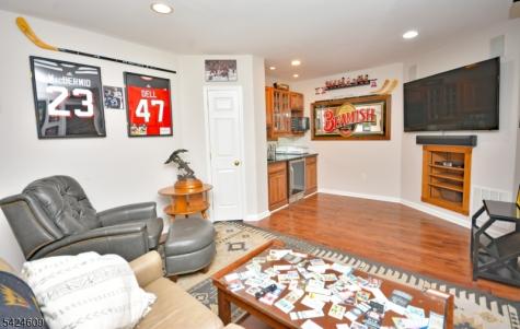11 Devonald Drive Bethlehem NJ 08802