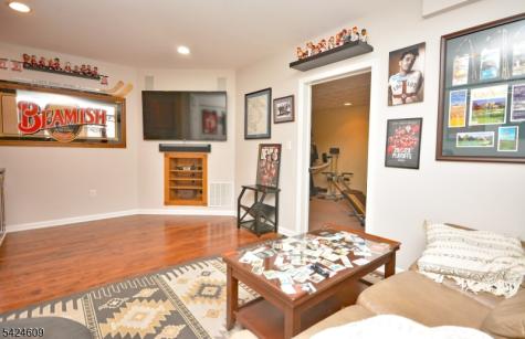 11 Devonald Drive Bethlehem NJ 08802