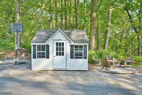 11 Devonald Drive Bethlehem NJ 08802