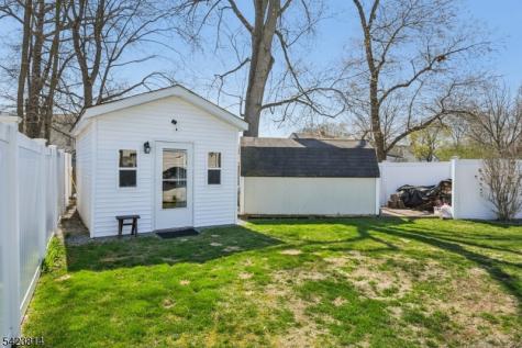 23 Smith Avenue Wanaque NJ 07420