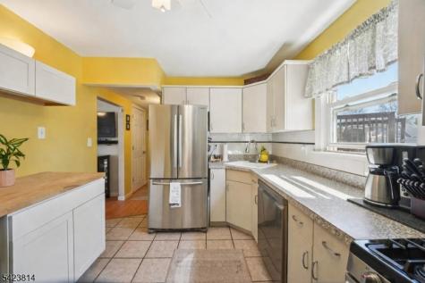 23 Smith Avenue Wanaque NJ 07420