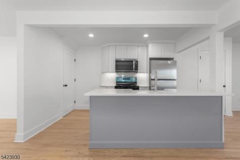 325 Hollywood Avenue Hillside NJ 07205