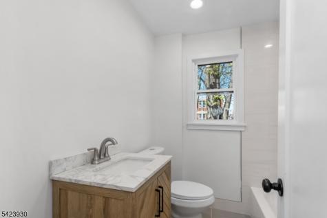 325 Hollywood Avenue Hillside NJ 07205