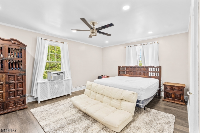 129 S Munn Avenue East Orange NJ 07018