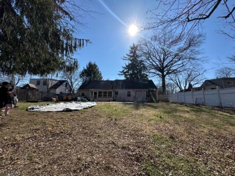 5 Brookside Avenue Pequannock NJ 07444