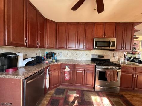 5 Brookside Avenue Pequannock NJ 07444