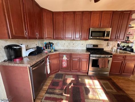5 Brookside Avenue Pequannock NJ 07444