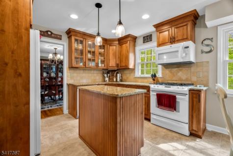 78 Ambar Place Bernardsville NJ 07924