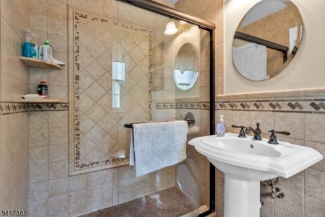 78 Ambar Place Bernardsville NJ 07924