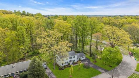 78 Ambar Place Bernardsville NJ 07924
