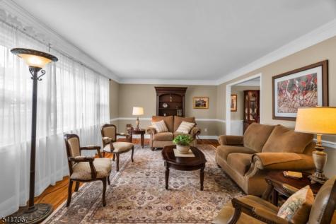 78 Ambar Place Bernardsville NJ 07924