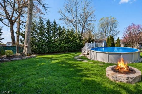 68 Doris Way Clark NJ 07066