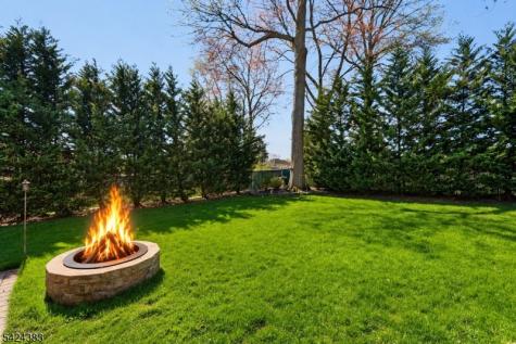 68 Doris Way Clark NJ 07066