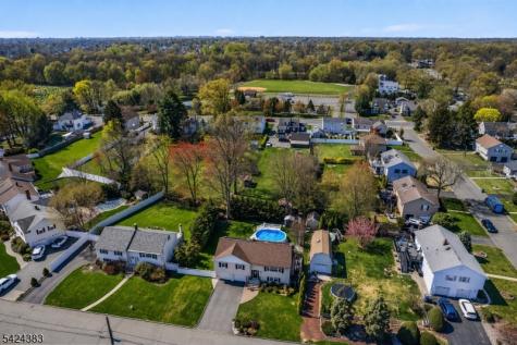 68 Doris Way Clark NJ 07066