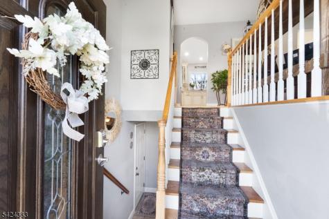 68 Doris Way Clark NJ 07066