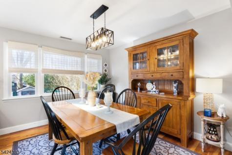 68 Doris Way Clark NJ 07066