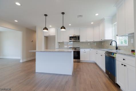 217 W 2nd Avenue Roselle NJ 07203