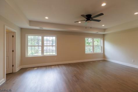 217 W 2nd Avenue Roselle NJ 07203