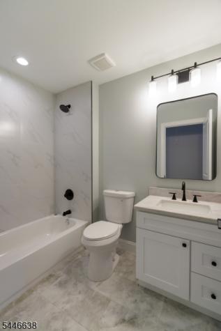 217 W 2nd Avenue Roselle NJ 07203