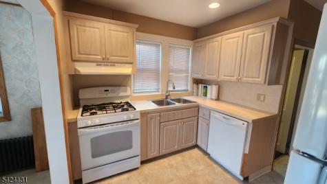331 Sherman Avenue Teaneck NJ 07666