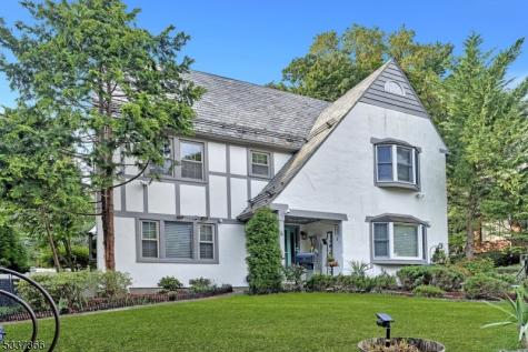 4 S Brookwood Drive Montclair NJ 07042