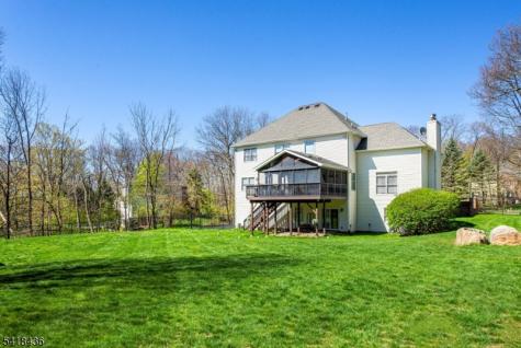 5 Crestview Lane Sparta NJ 07871