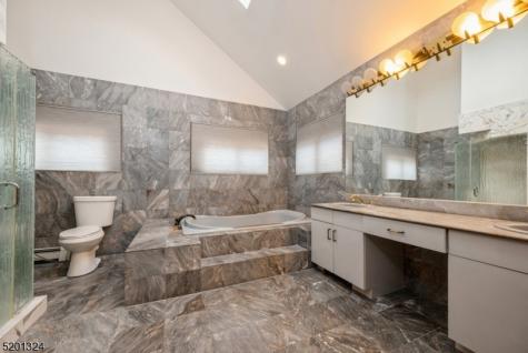15 Fox Run North Caldwell NJ 07006