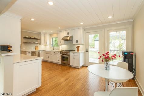289 Boulevard Mountain Lakes NJ 07046