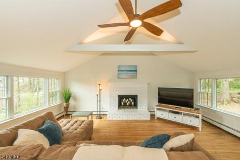 289 Boulevard Mountain Lakes NJ 07046