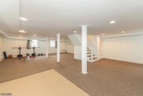 289 Boulevard Mountain Lakes NJ 07046