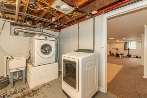 289 Boulevard Mountain Lakes NJ 07046