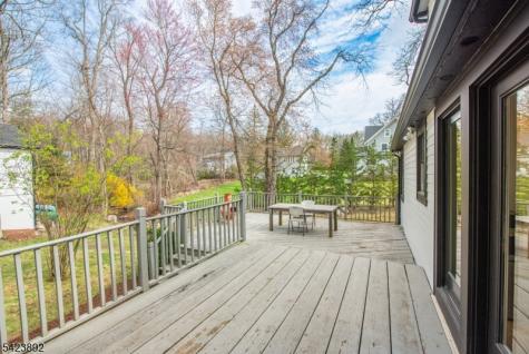 289 Boulevard Mountain Lakes NJ 07046