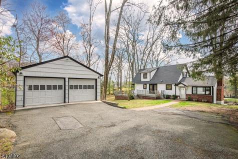 289 Boulevard Mountain Lakes NJ 07046