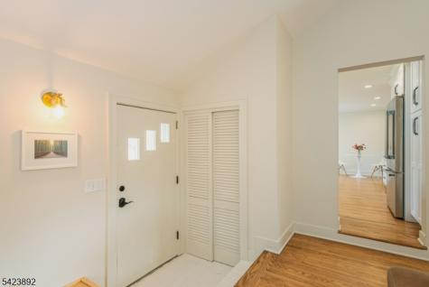 289 Boulevard Mountain Lakes NJ 07046