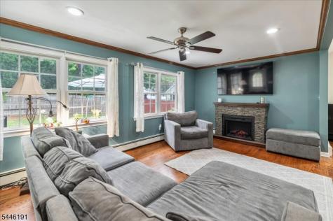 81 Summit Avenue Butler NJ 07405