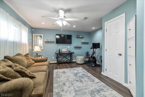 81 Summit Avenue Butler NJ 07405