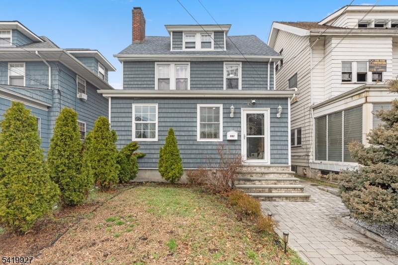 886 Degraw Avenue Newark NJ 07104