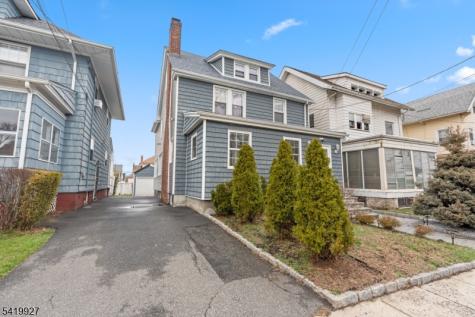 886 Degraw Avenue Newark NJ 07104