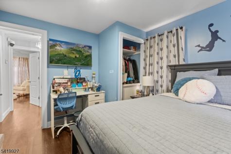 886 Degraw Avenue Newark NJ 07104