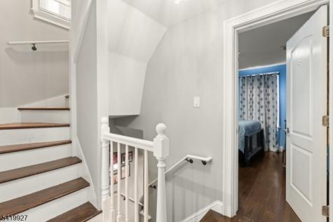 886 Degraw Avenue Newark NJ 07104