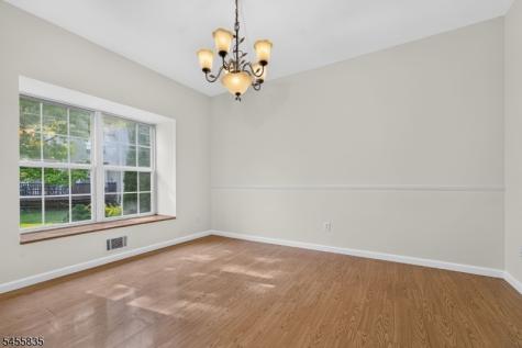 1304 Brian Circle Greenwich NJ 08886