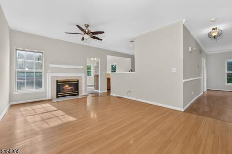 1304 Brian Circle Greenwich NJ 08886