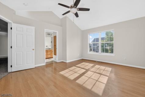 1304 Brian Circle Greenwich NJ 08886