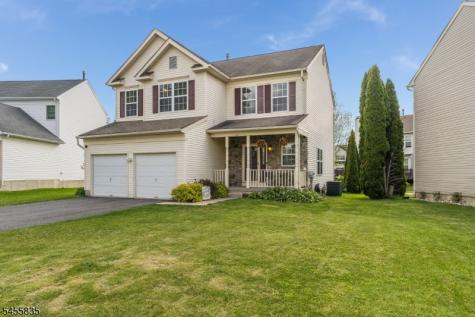 1304 Brian Circle Greenwich NJ 08886