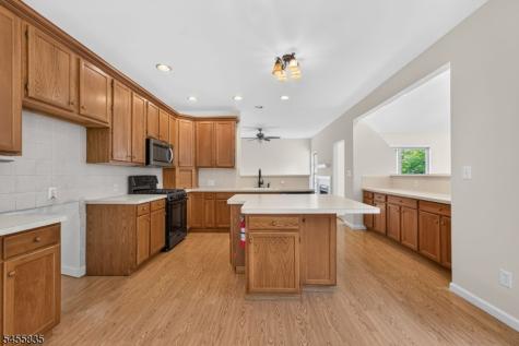 1304 Brian Circle Greenwich NJ 08886