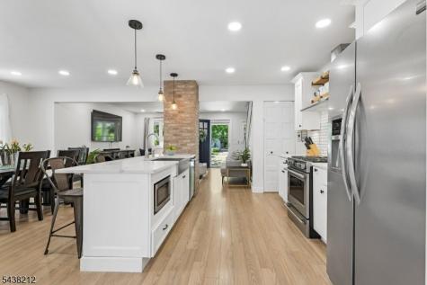 82 Vreeland Avenue Nutley NJ 07110