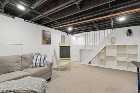 82 Vreeland Avenue Nutley NJ 07110